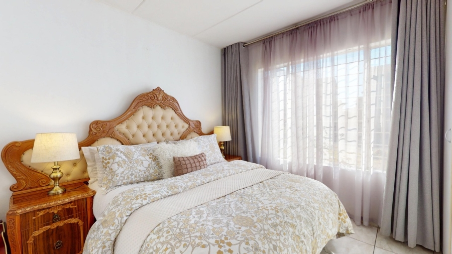 To Let 2 Bedroom Property for Rent in Kleinfontein Gauteng