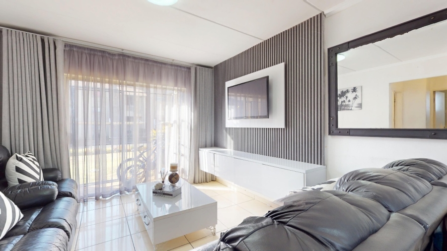 To Let 2 Bedroom Property for Rent in Kleinfontein Gauteng