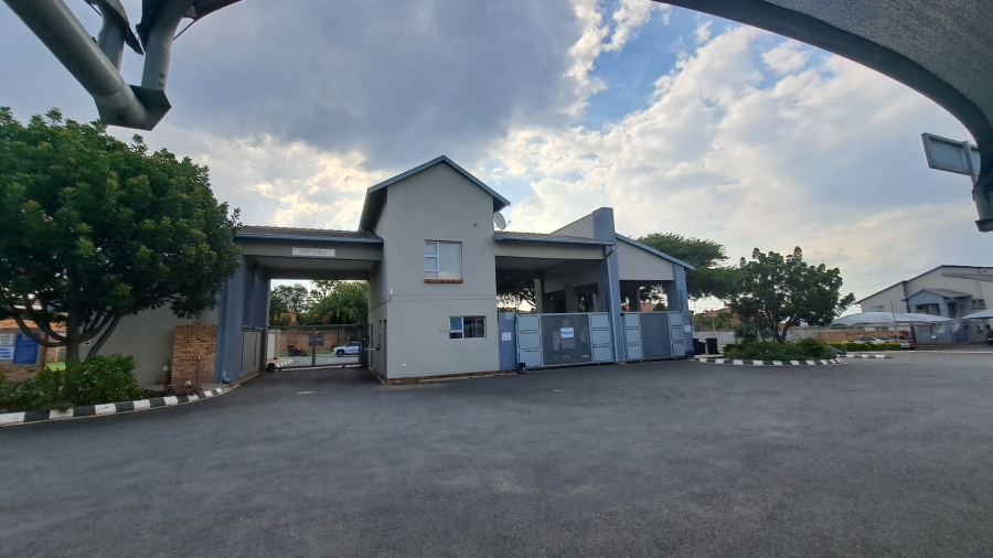 3 Bedroom Property for Sale in North Riding Gauteng