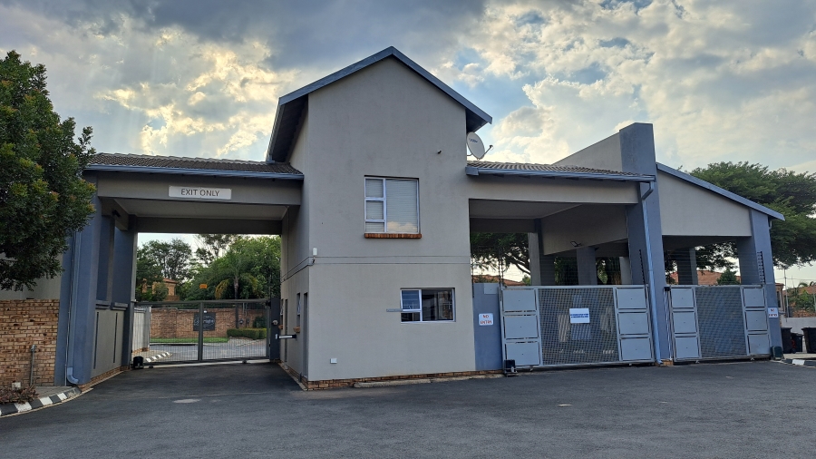 3 Bedroom Property for Sale in North Riding Gauteng