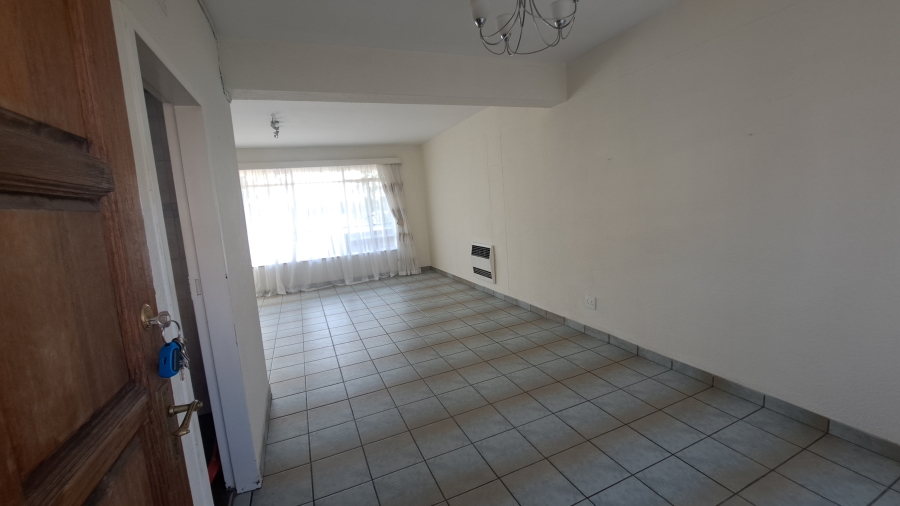 2 Bedroom Property for Sale in Florida Lake Gauteng