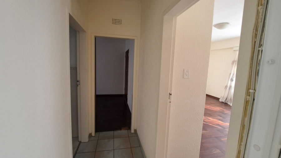 2 Bedroom Property for Sale in Florida Lake Gauteng