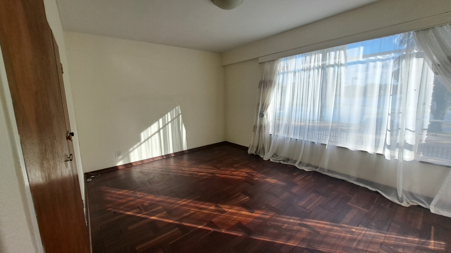 2 Bedroom Property for Sale in Florida Lake Gauteng