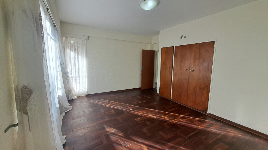 2 Bedroom Property for Sale in Florida Lake Gauteng