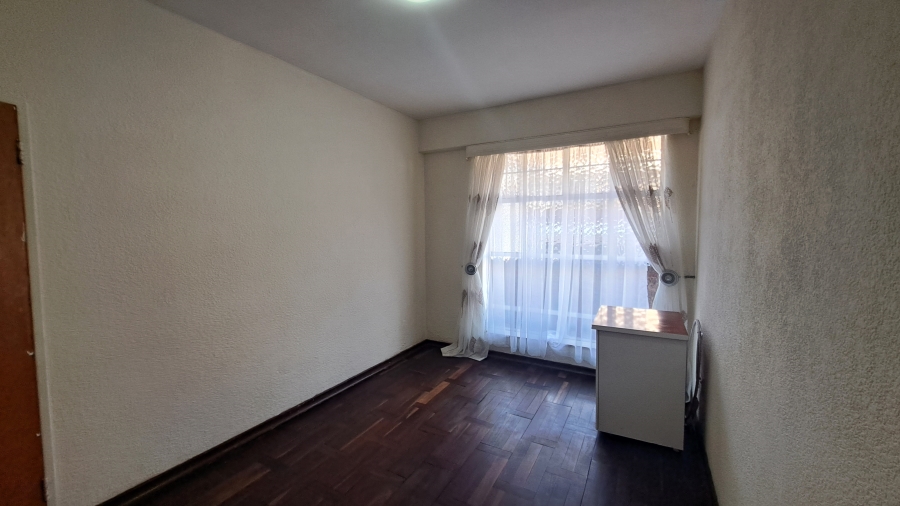 2 Bedroom Property for Sale in Florida Lake Gauteng