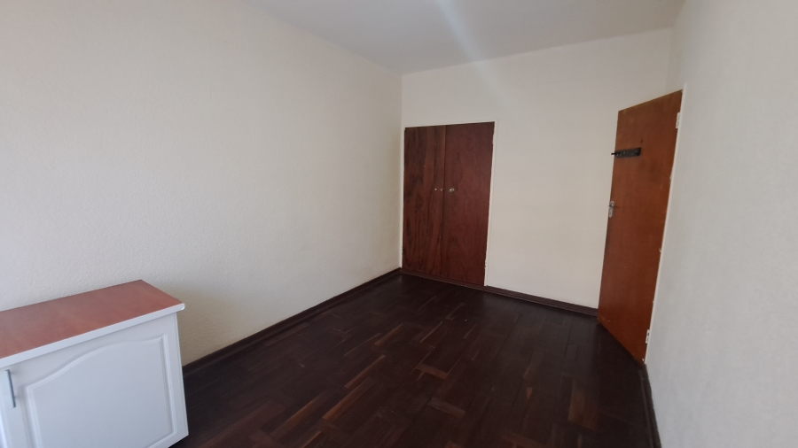 2 Bedroom Property for Sale in Florida Lake Gauteng