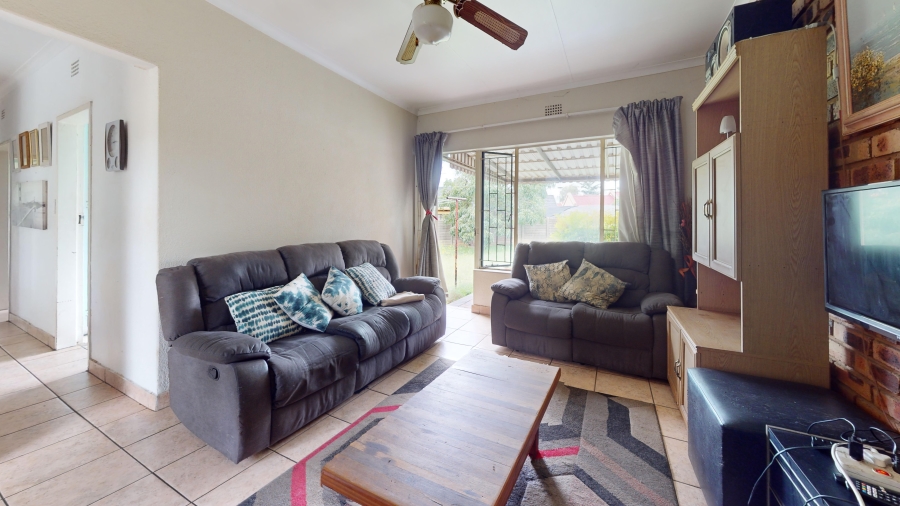 3 Bedroom Property for Sale in Crystal Park Gauteng