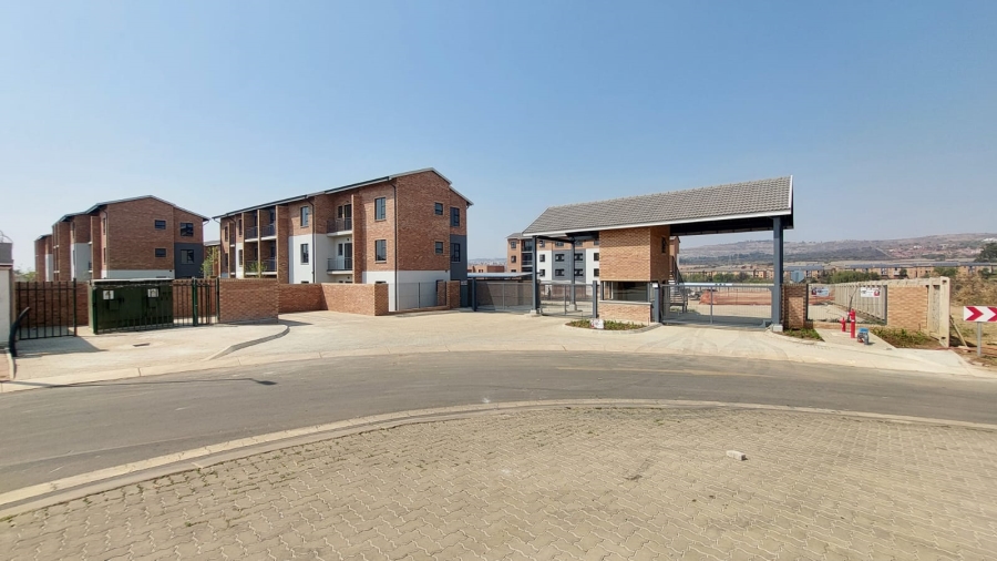 2 Bedroom Property for Sale in Lotus Gardens Gauteng