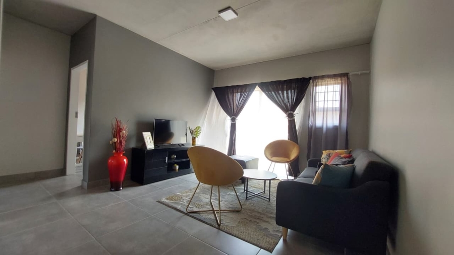 2 Bedroom Property for Sale in Lotus Gardens Gauteng