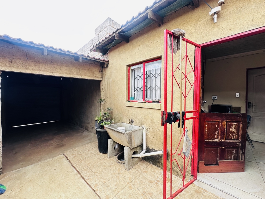 2 Bedroom Property for Sale in Tsakane Ext 15 Gauteng