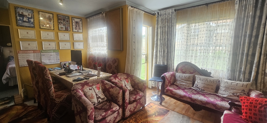 2 Bedroom Property for Sale in Rembrandt Park Gauteng