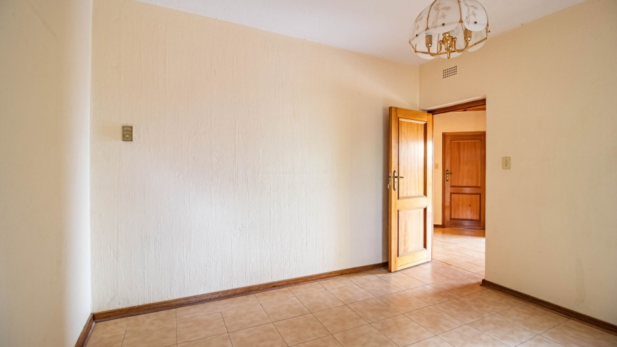 5 Bedroom Property for Sale in Bruma Gauteng