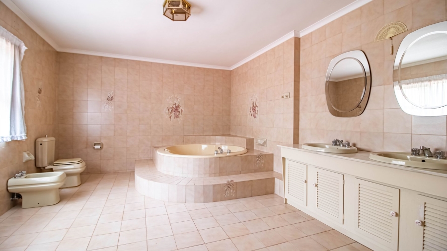 5 Bedroom Property for Sale in Bruma Gauteng