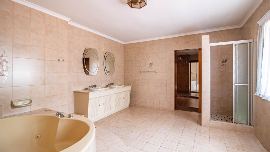 5 Bedroom Property for Sale in Bruma Gauteng