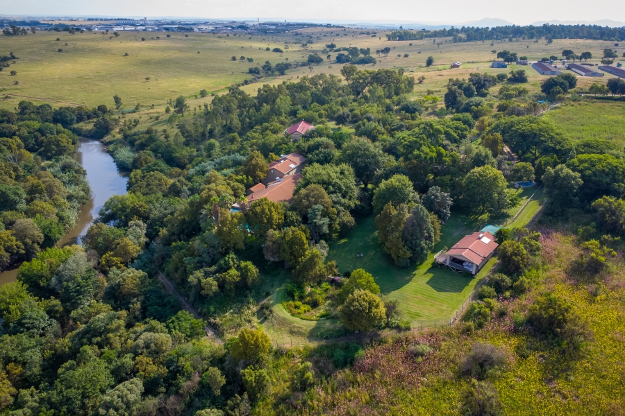 18 Bedroom Property for Sale in Lanseria Gauteng