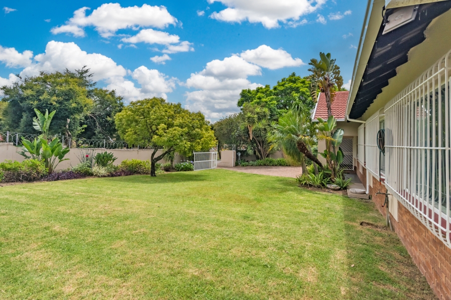 3 Bedroom Property for Sale in Magaliessig Gauteng