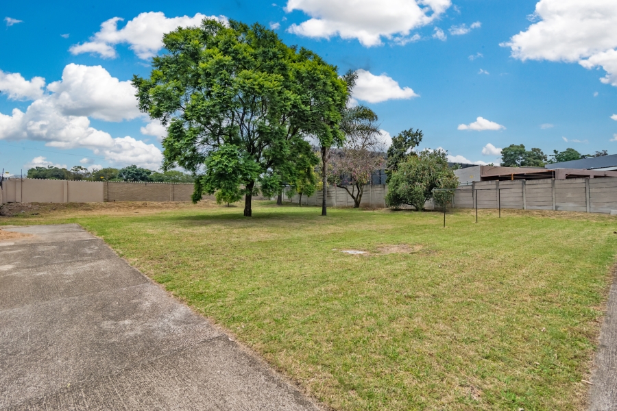 3 Bedroom Property for Sale in Magaliessig Gauteng