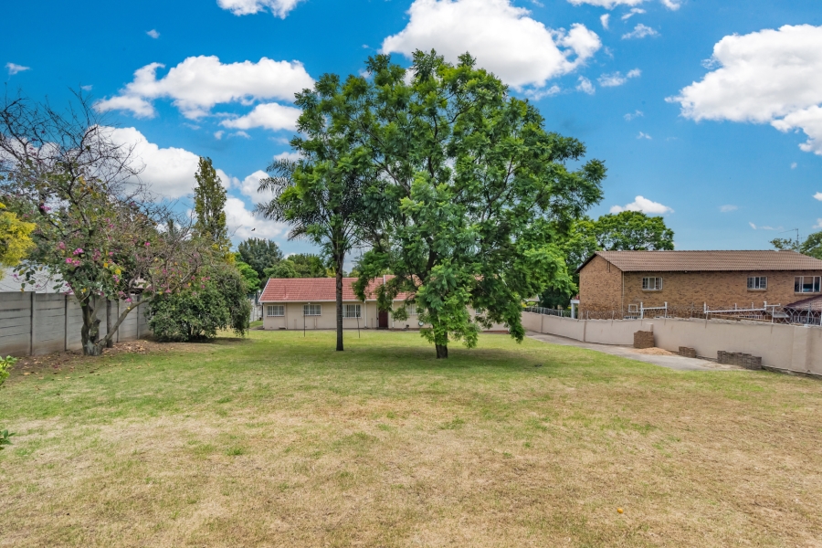 3 Bedroom Property for Sale in Magaliessig Gauteng