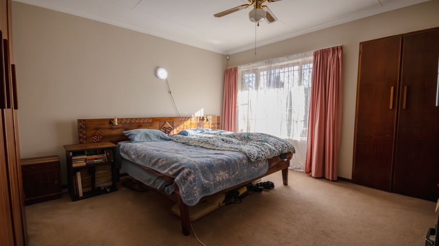 4 Bedroom Property for Sale in Garsfontein Gauteng