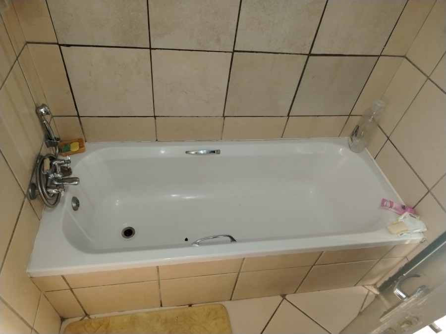 To Let 1 Bedroom Property for Rent in Brakpan North Gauteng