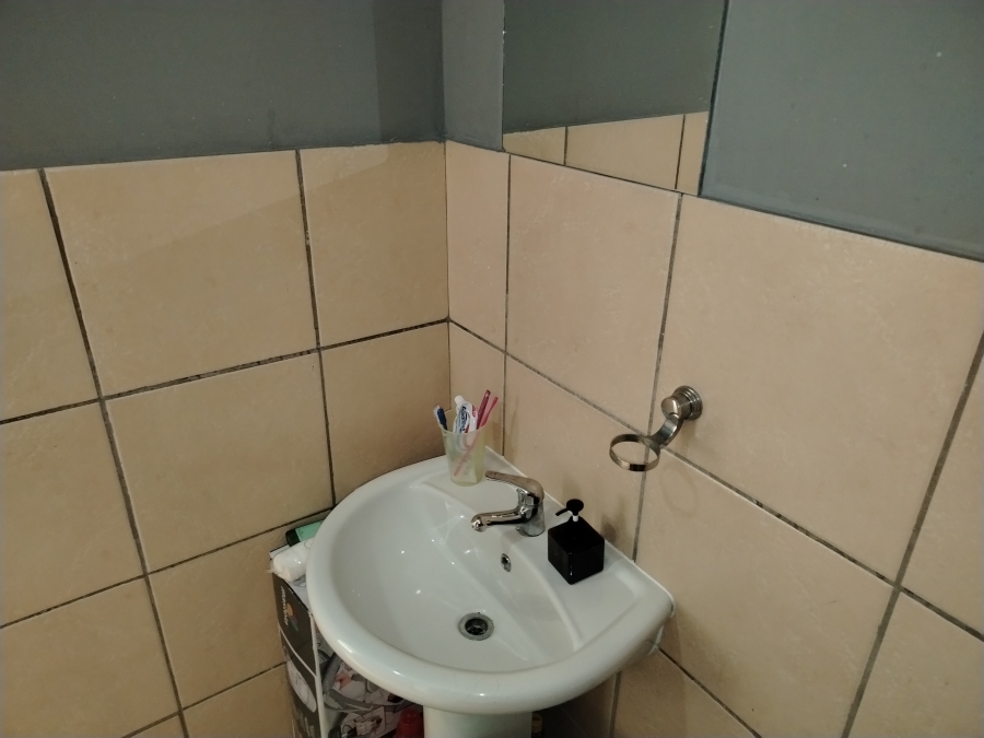 To Let 1 Bedroom Property for Rent in Brakpan North Gauteng