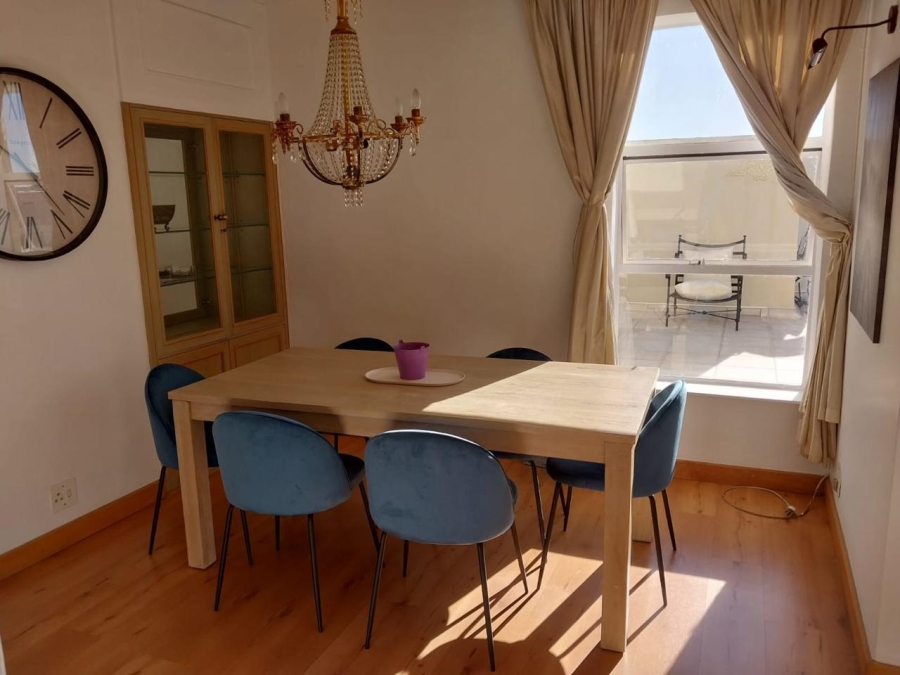 To Let 2 Bedroom Property for Rent in Sandhurst Gauteng