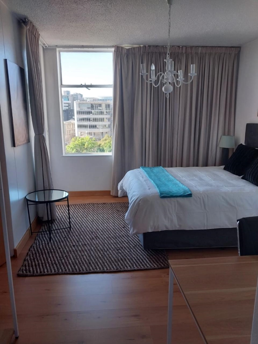 To Let 2 Bedroom Property for Rent in Sandhurst Gauteng