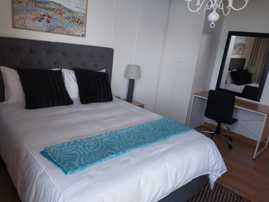 To Let 2 Bedroom Property for Rent in Sandhurst Gauteng