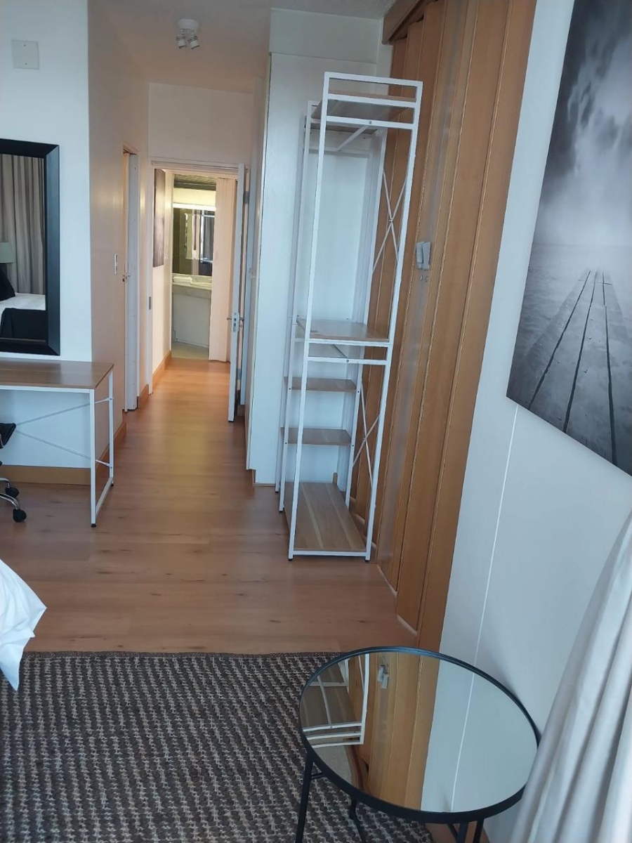 To Let 2 Bedroom Property for Rent in Sandhurst Gauteng