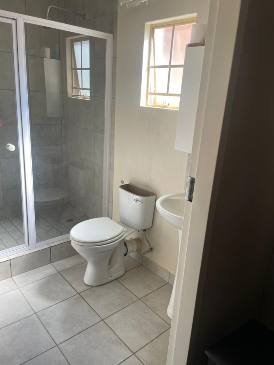 To Let 3 Bedroom Property for Rent in Sky City Gauteng