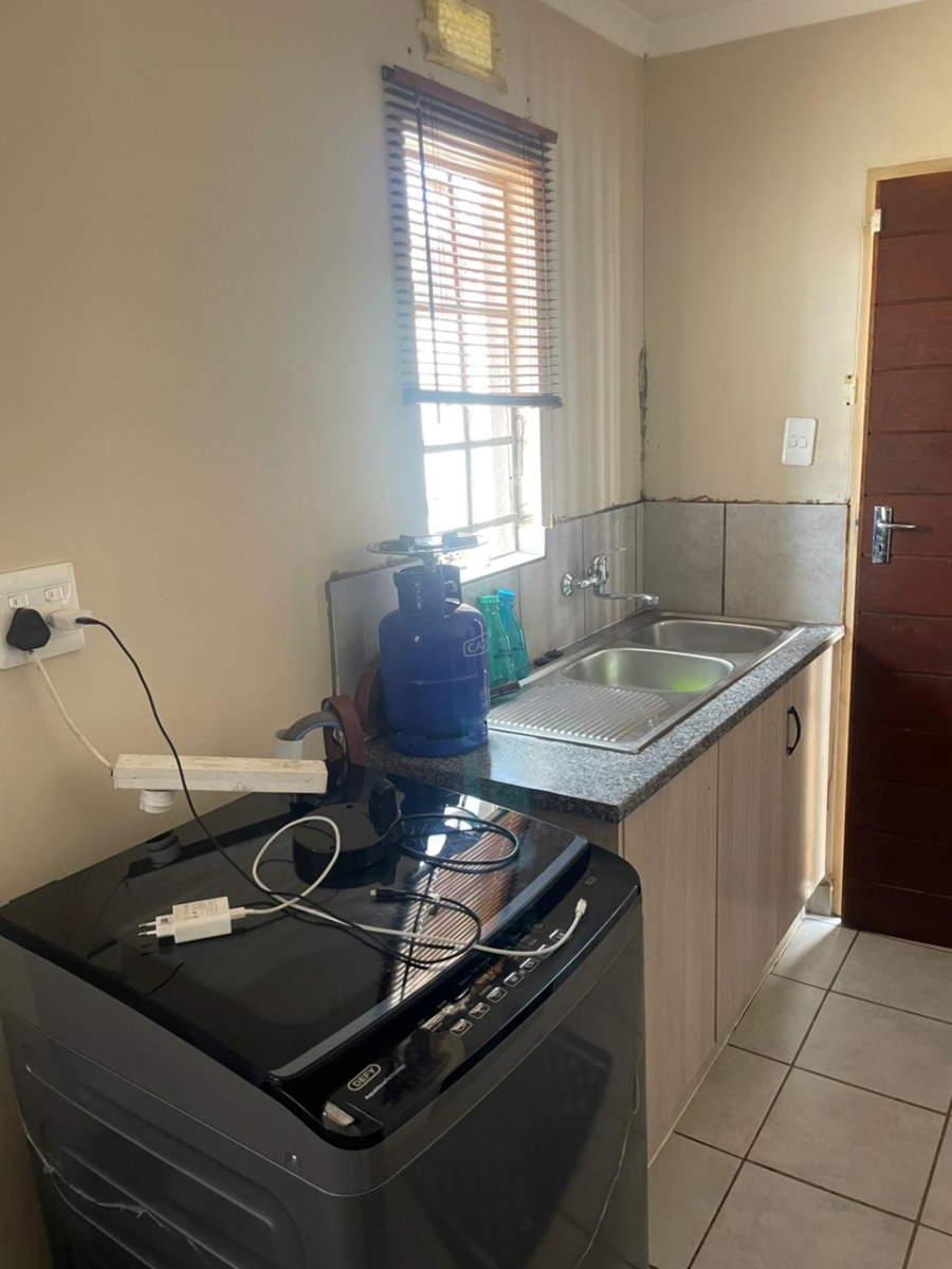To Let 3 Bedroom Property for Rent in Sky City Gauteng