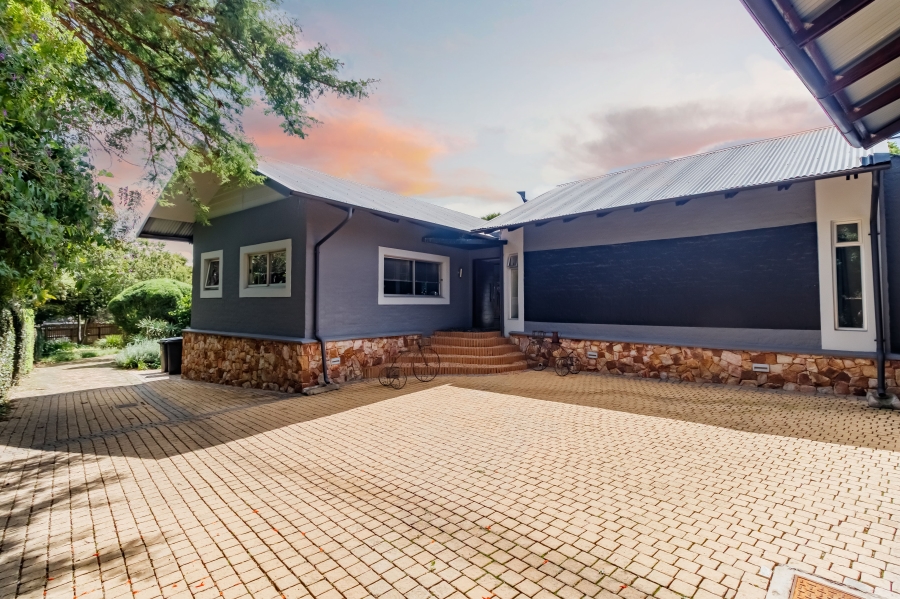 4 Bedroom Property for Sale in Carlswald Estate Gauteng