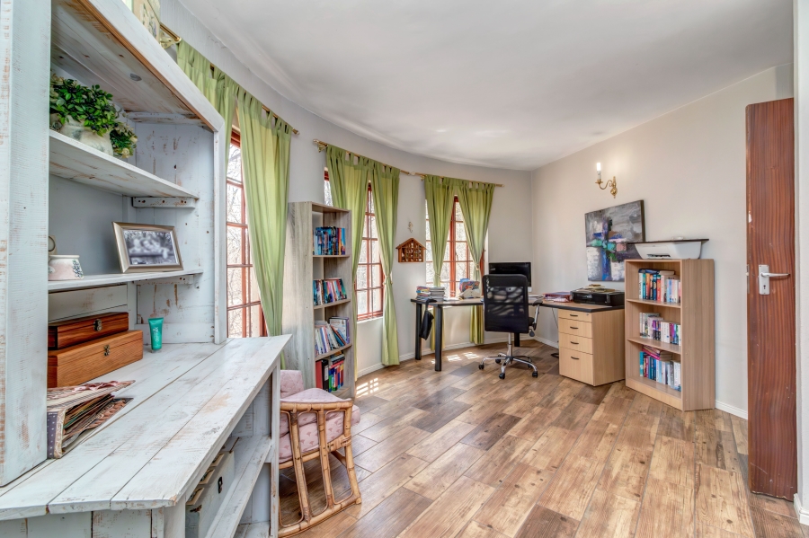 4 Bedroom Property for Sale in Millgate Farm AH Gauteng