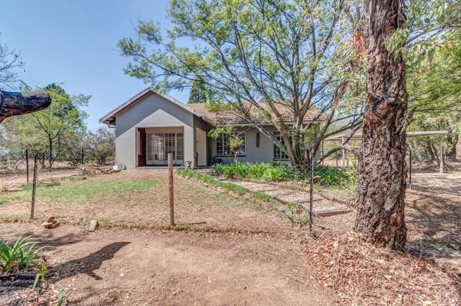 4 Bedroom Property for Sale in Millgate Farm AH Gauteng