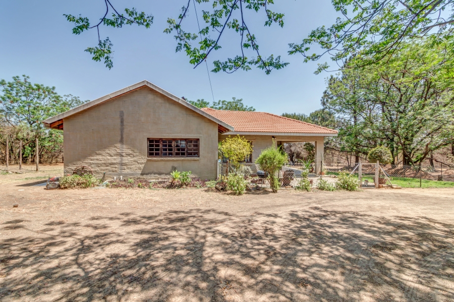 4 Bedroom Property for Sale in Millgate Farm AH Gauteng