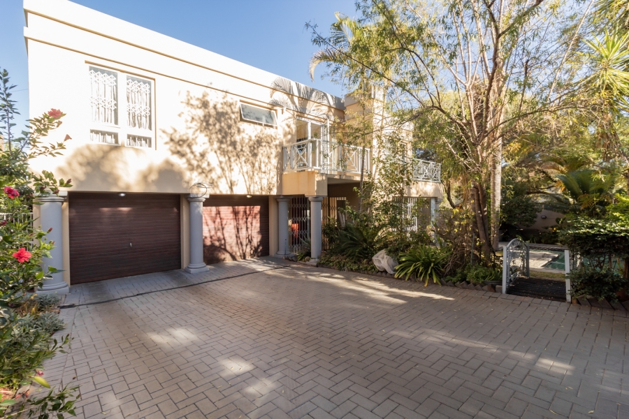 4 Bedroom Property for Sale in Faerie Glen Gauteng