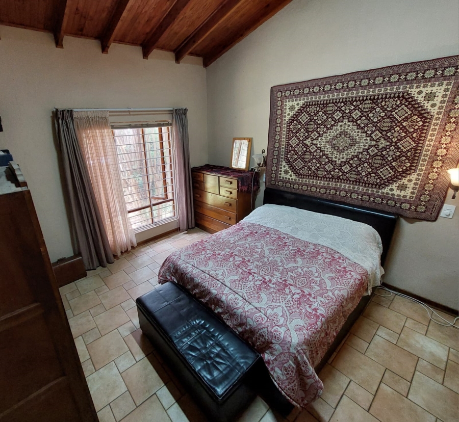 7 Bedroom Property for Sale in Florauna Gauteng