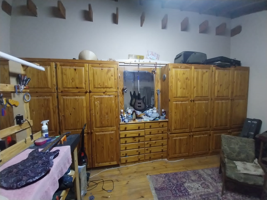 7 Bedroom Property for Sale in Florauna Gauteng