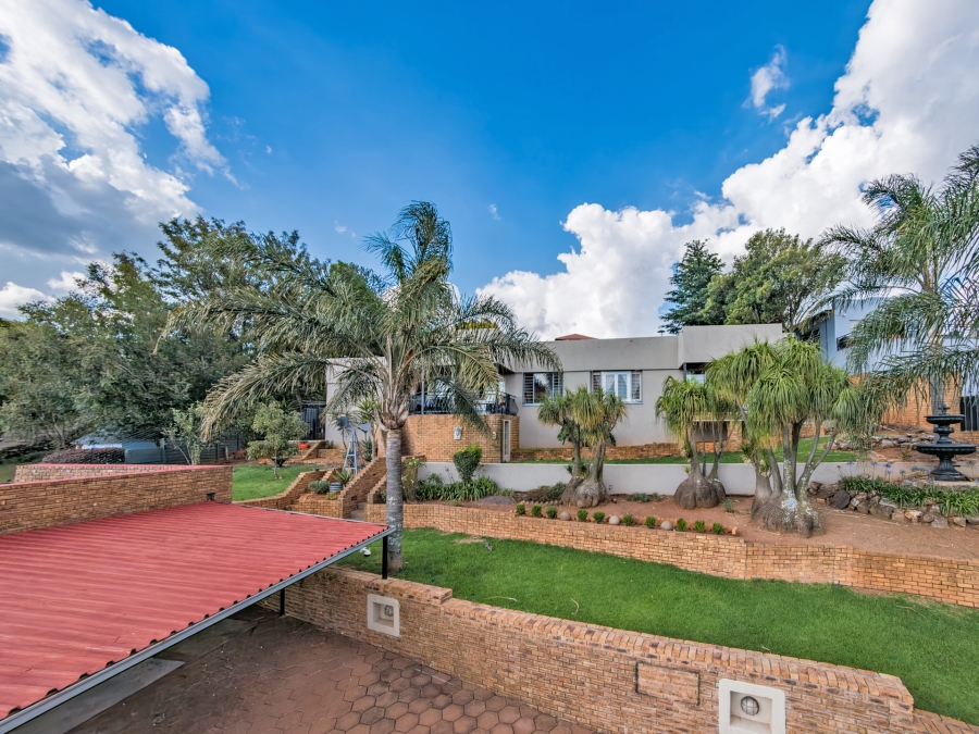 4 Bedroom Property for Sale in Wilro Park Gauteng