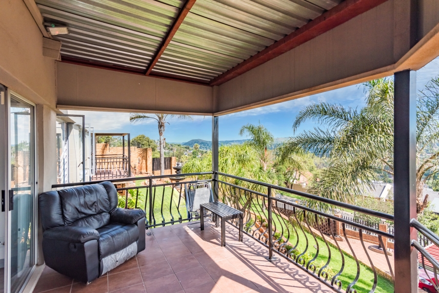 4 Bedroom Property for Sale in Wilro Park Gauteng