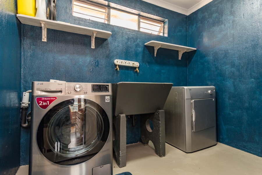 4 Bedroom Property for Sale in Wilro Park Gauteng