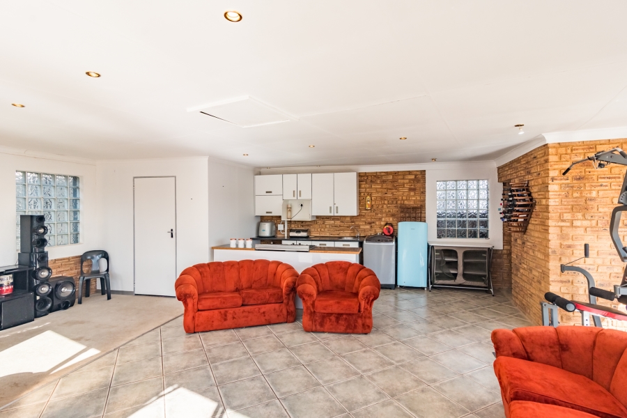 4 Bedroom Property for Sale in Wilro Park Gauteng