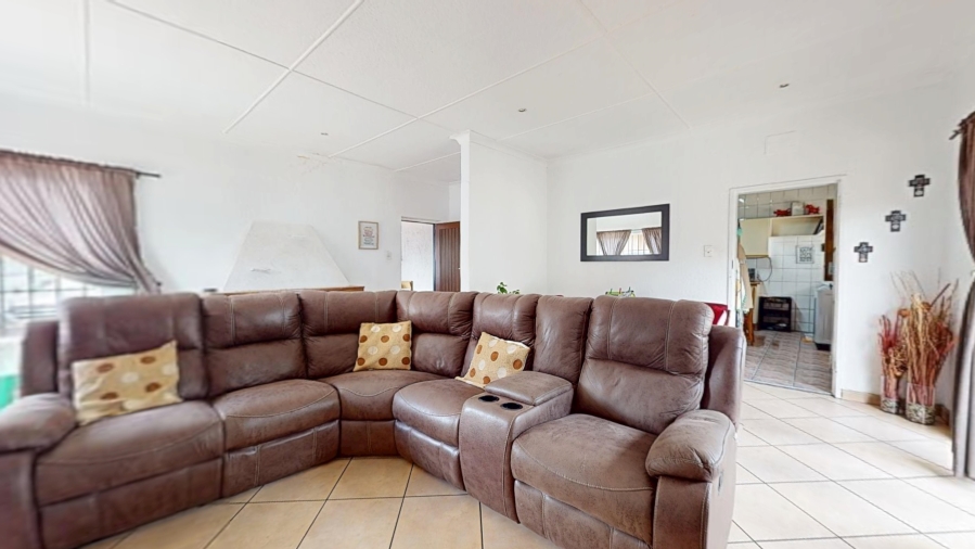 3 Bedroom Property for Sale in Cruywagenpark Gauteng