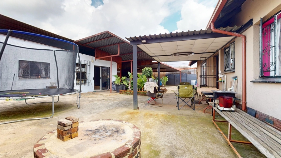 3 Bedroom Property for Sale in Cruywagenpark Gauteng