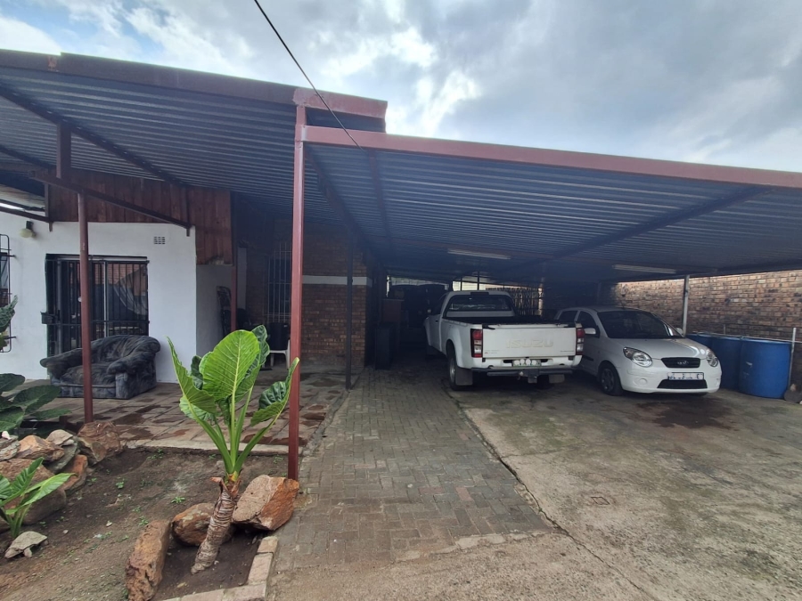 3 Bedroom Property for Sale in Cruywagenpark Gauteng