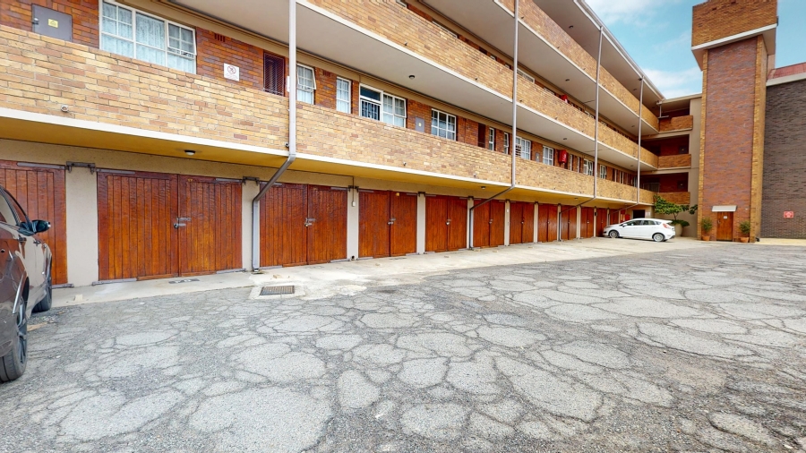 1 Bedroom Property for Sale in Lambton Gauteng