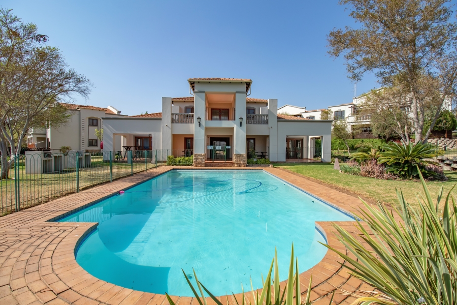 2 Bedroom Property for Sale in Paulshof Gauteng