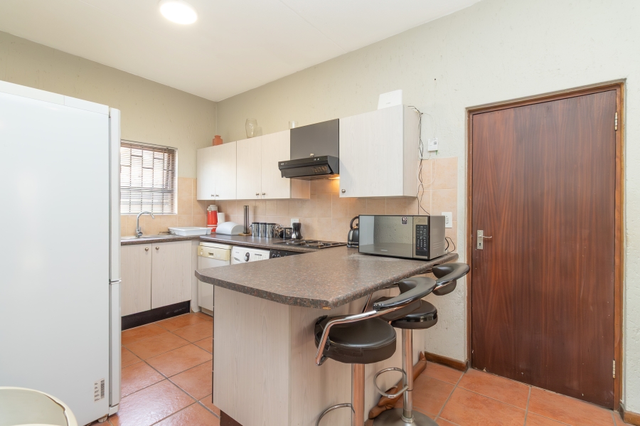 2 Bedroom Property for Sale in Paulshof Gauteng