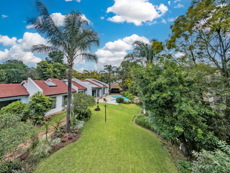 5 Bedroom Property for Sale in Magaliessig Gauteng