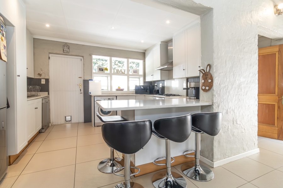 4 Bedroom Property for Sale in Paulshof Gauteng